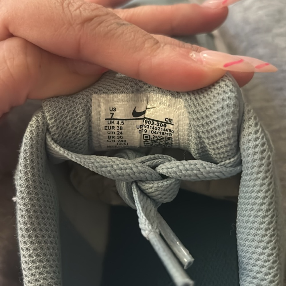 Women's Nike Sneakers - Picture 2 of 10
